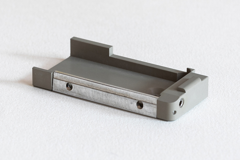 Aufnahme für FttP Faserhalter für Glasfasertrenngerät Corning FBC006 -3, Artikel-Nr. CLV-FBC6FTTPA-1