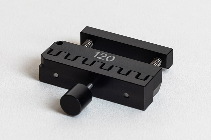 Faserhalter 120 µm - DNL - F für Glasfasertrenngerät Corning FBC005 - FBC006, Artikel-Nr. S46999-M9-S37-DNL-120-F