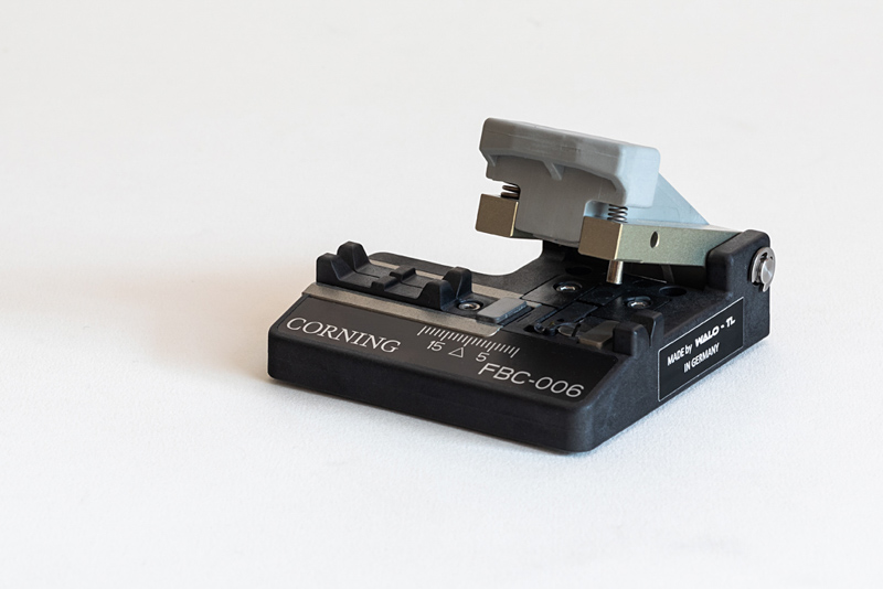 Optical Fiber Cleaver Corning FBC006 - A8 - wide clamping pad, part no. CLV-FBC006-A8