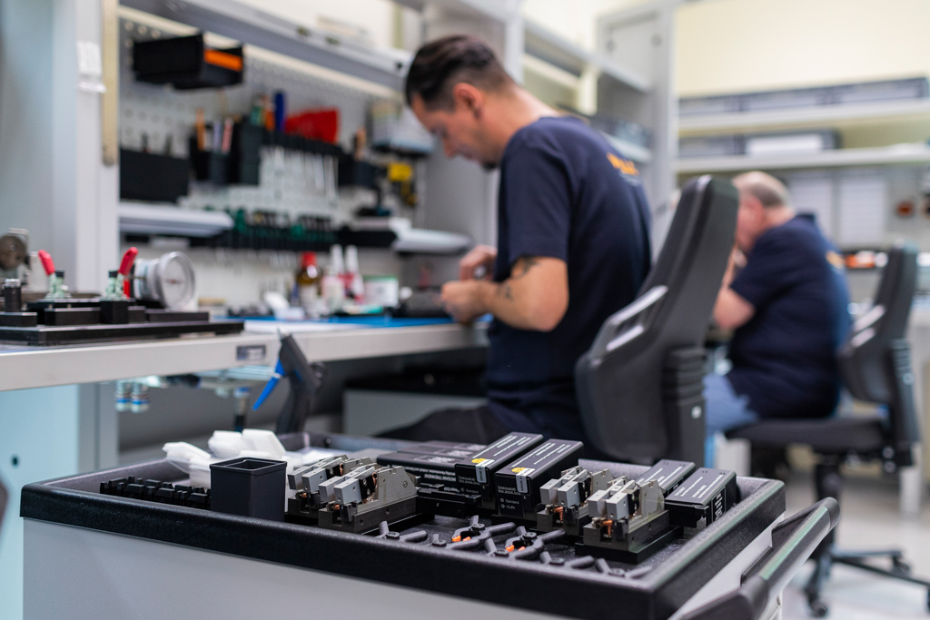 WALO Produkte: elektronische, mechanische und mechatronische Geräte